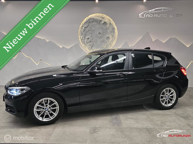 BMW 1 Serie - 118i Corporate Lease Executive LED/Professiomal Navigation