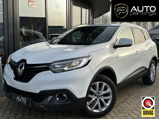 Renault Kadjar - 1.2 TCe Intens 131PK | ZEER NETTE STAAT | NL AUTO | Trekhaak | Onderhoudshistorie | Parkeersensoren Voor en Achter | Navigatie | 2 Sleutels |