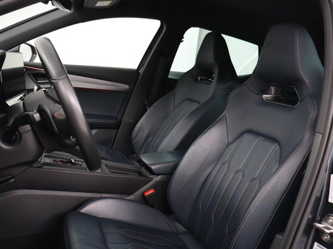 CUPRA Formentor 1.4 eHybrid VZ | SOH 94% | 245pk | Leder | Stoelverwarming | 360 Camera | Carplay | Sfeerverlichting | Navigatie | Adaptive cruise | Memory | Keyless | Full LED | PHEV | Plug In