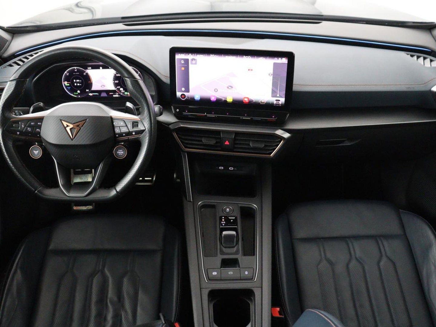 CUPRA Formentor 1.4 eHybrid VZ | SOH 94% | 245pk | Leder | Stoelverwarming | 360 Camera | Carplay | Sfeerverlichting | Navigatie | Adaptive cruise | Memory | Keyless | Full LED | PHEV | Plug In