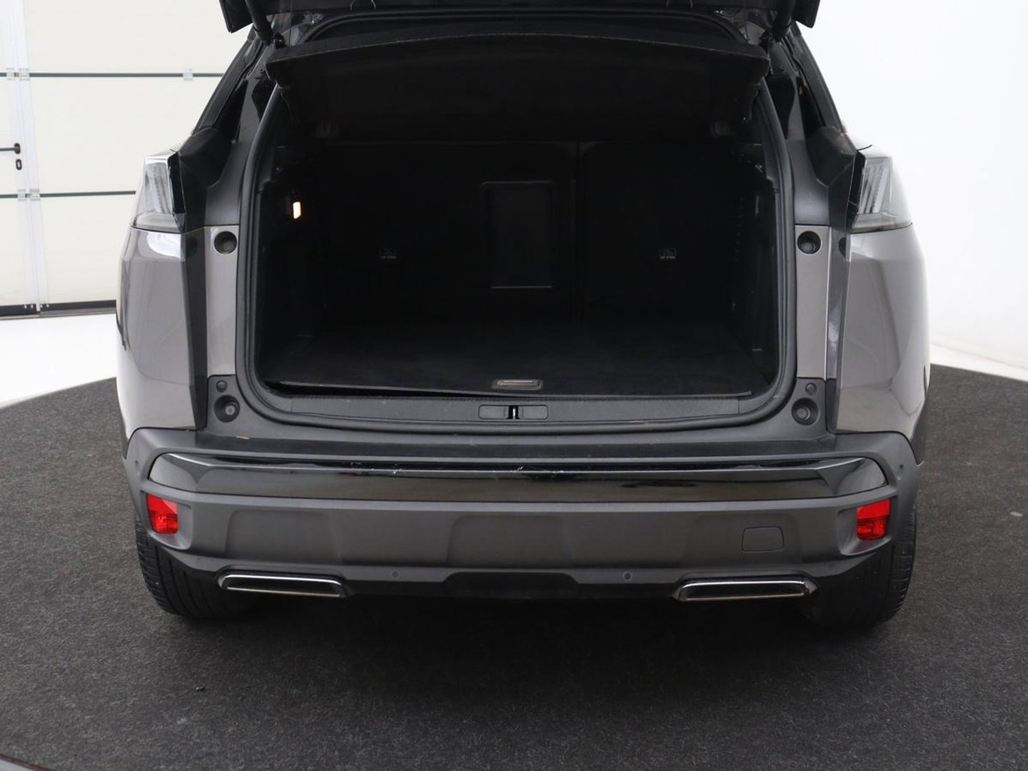 Peugeot 3008 1.6 HYbrid 225 GT Line | SOH 95% | Stoelverwarming | Adaptive cruise | Alcantara | Camera | Carplay | 19'' | Dodehoek detectie | Navigatie | Full LED | Parkeerhulp | Climate control | PHEV | Plug In