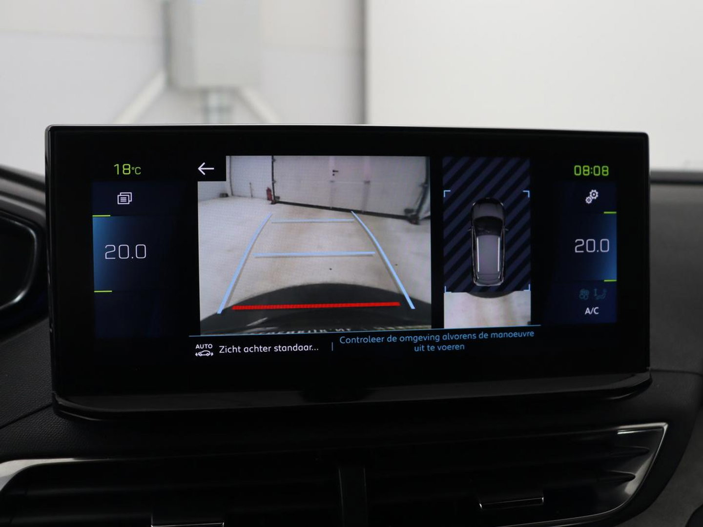 Peugeot 3008 1.6 HYbrid 225 GT Line | SOH 95% | Stoelverwarming | Adaptive cruise | Alcantara | Camera | Carplay | 19'' | Dodehoek detectie | Navigatie | Full LED | Parkeerhulp | Climate control | PHEV | Plug In