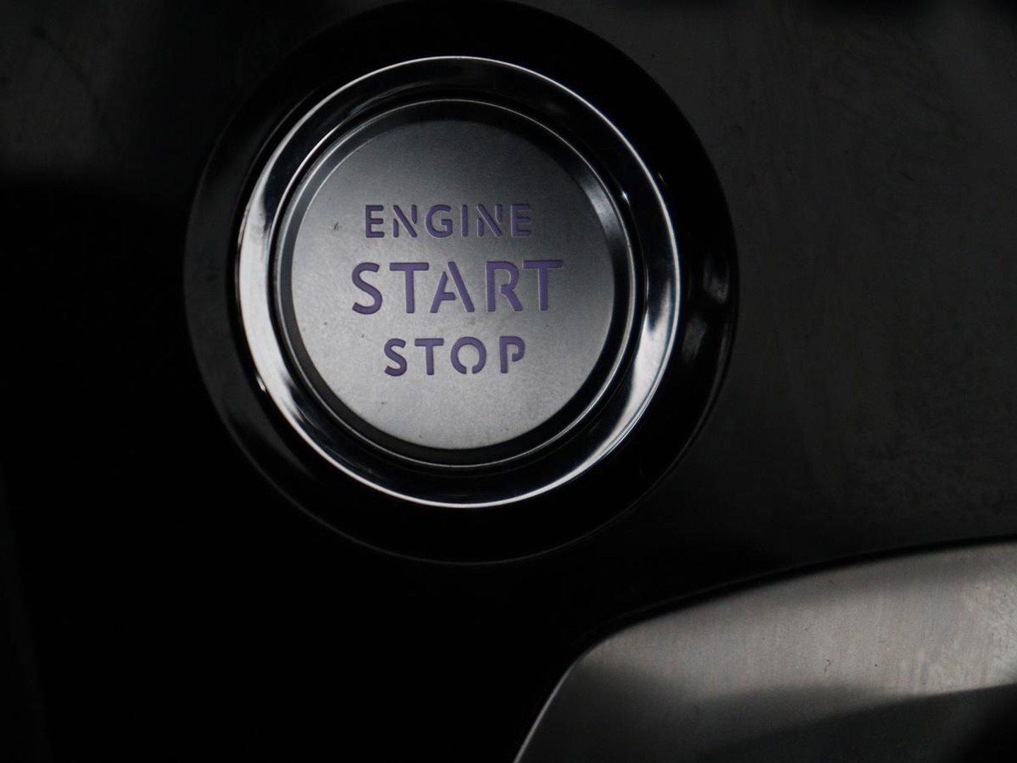 Peugeot 3008 1.6 HYbrid 225 GT Line | SOH 95% | Stoelverwarming | Adaptive cruise | Alcantara | Camera | Carplay | 19'' | Dodehoek detectie | Navigatie | Full LED | Parkeerhulp | Climate control | PHEV | Plug In