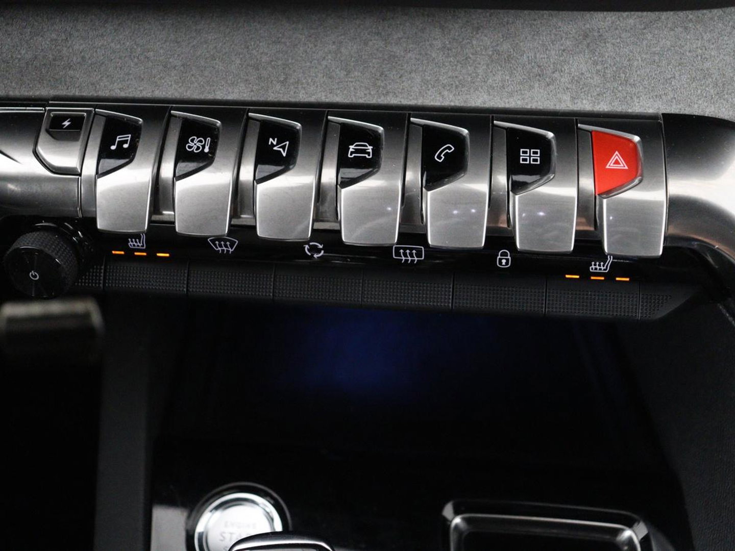 Peugeot 3008 1.6 HYbrid 225 GT Line | SOH 95% | Stoelverwarming | Adaptive cruise | Alcantara | Camera | Carplay | 19'' | Dodehoek detectie | Navigatie | Full LED | Parkeerhulp | Climate control | PHEV | Plug In