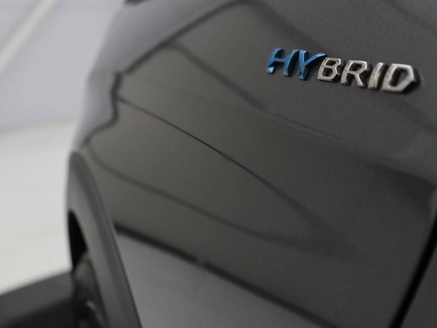 Peugeot 3008 1.6 HYbrid 225 GT Line | SOH 95% | Stoelverwarming | Adaptive cruise | Alcantara | Camera | Carplay | 19'' | Dodehoek detectie | Navigatie | Full LED | Parkeerhulp | Climate control | PHEV | Plug In