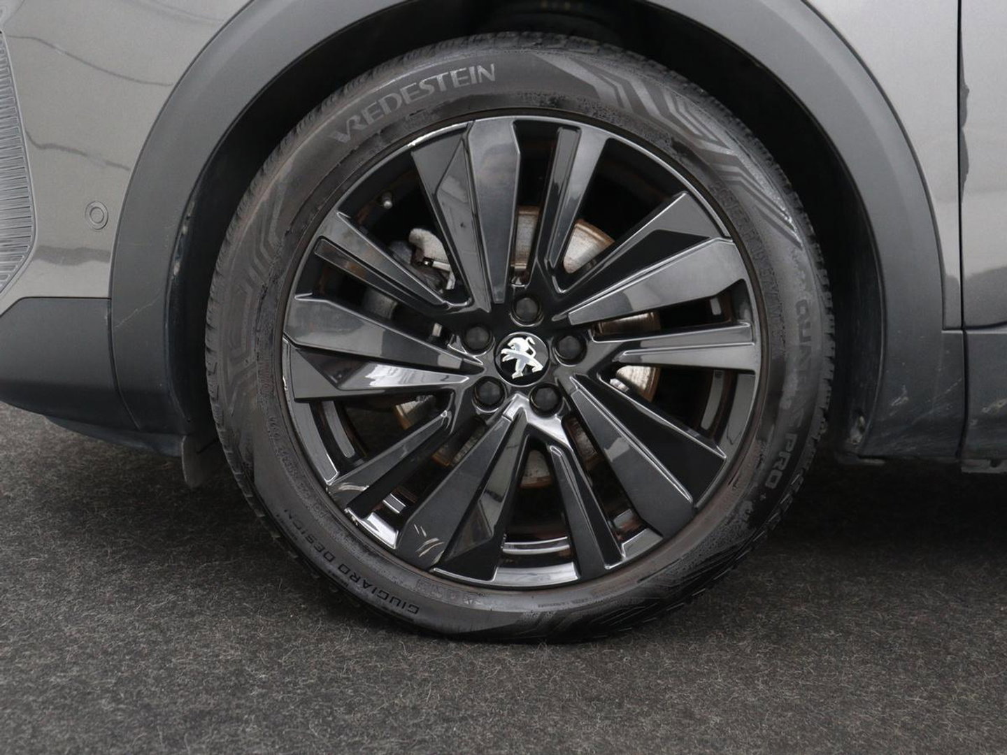 Peugeot 3008 1.6 HYbrid 225 GT Line | SOH 95% | Stoelverwarming | Adaptive cruise | Alcantara | Camera | Carplay | 19'' | Dodehoek detectie | Navigatie | Full LED | Parkeerhulp | Climate control | PHEV | Plug In