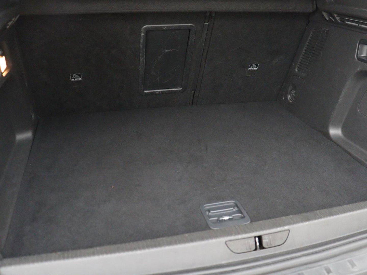 Opel Grandland X 1.6 Turbo Hybrid Elegance | SOH 93% | Stoelventilatie | Leder | Trekhaak | 360 Camera | Carplay | Stoelverwarming | Navigatie | Full LED | Cruise control | Bluetooth | Climate control | PHEV | Plug In