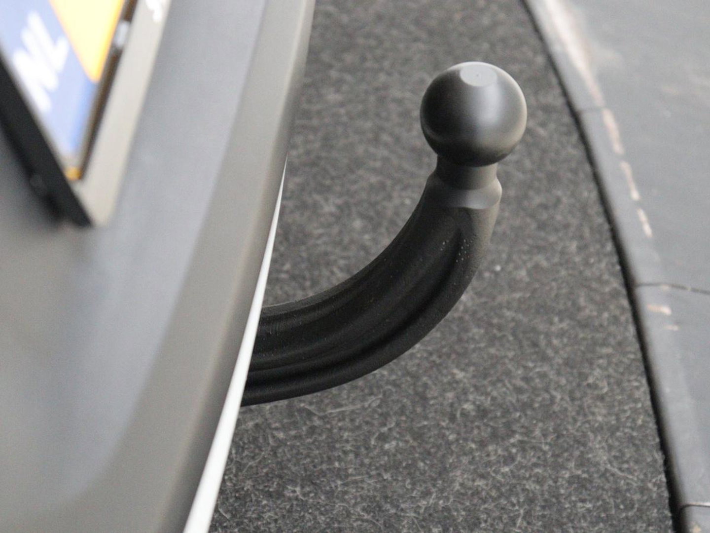 Opel Grandland X 1.6 Turbo Hybrid Elegance | SOH 93% | Stoelventilatie | Leder | Trekhaak | 360 Camera | Carplay | Stoelverwarming | Navigatie | Full LED | Cruise control | Bluetooth | Climate control | PHEV | Plug In