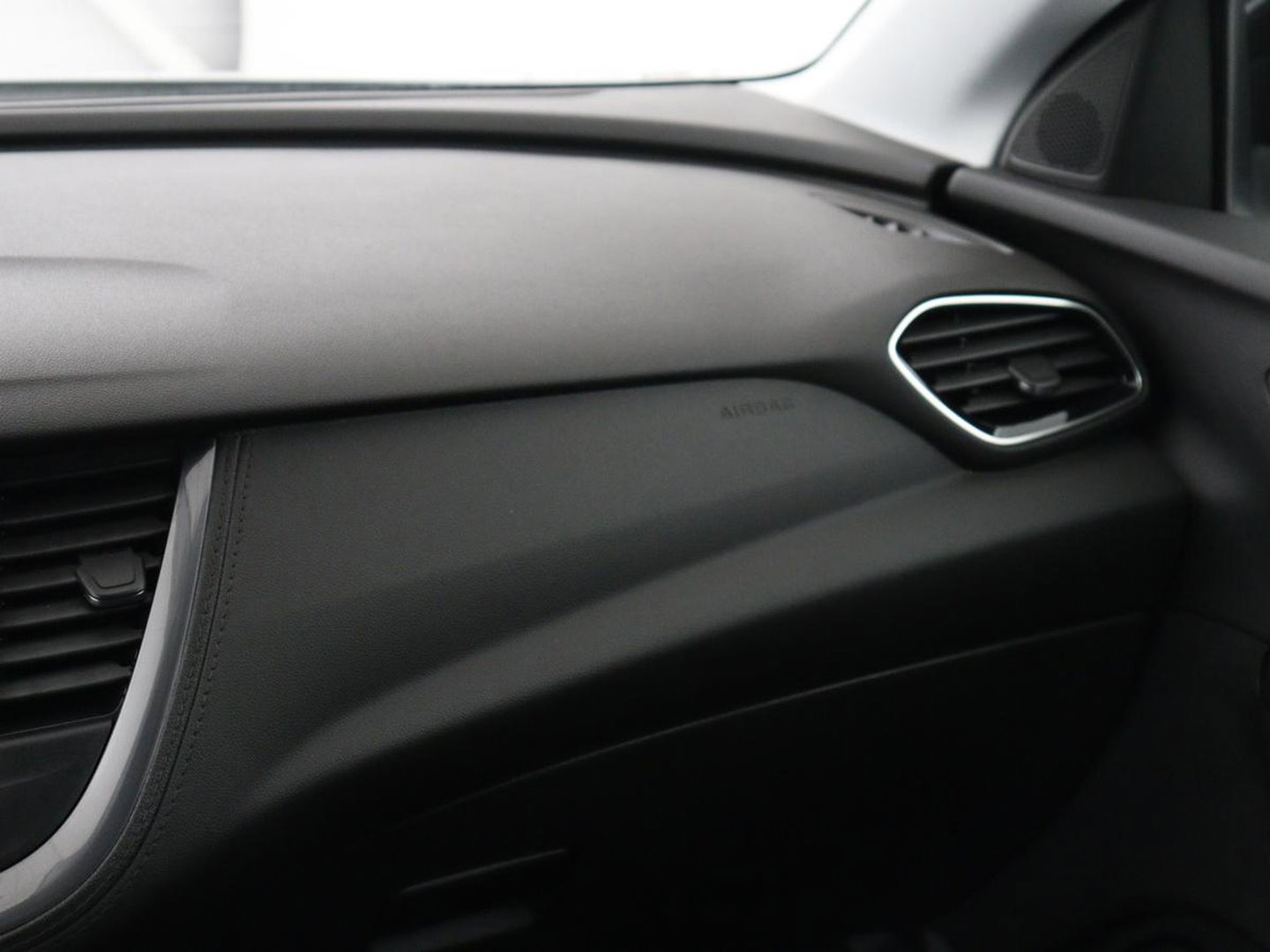 Opel Grandland X 1.6 Turbo Hybrid Elegance | SOH 93% | Stoelventilatie | Leder | Trekhaak | 360 Camera | Carplay | Stoelverwarming | Navigatie | Full LED | Cruise control | Bluetooth | Climate control | PHEV | Plug In