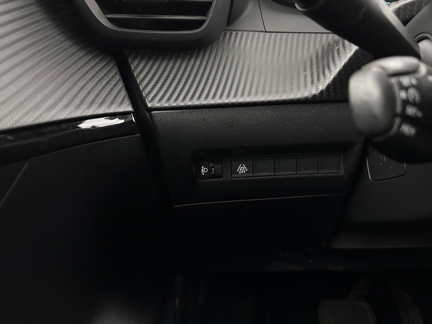 Peugeot e-208 EV Style 50 kWh [3-Fase-11kW] {SOH-96%} (INCL-BTW) Aut. *LEATHER-FABRIC | FULL-LED | HEATED-SPORTSEATS | KEYLESS | PRIVACYGLASS | DAB+ | NAVI-FULLMAP | ECC | PDC | CRUISE | CARBON-INLAY | DIGI-COCKPIT | 16''ALU*