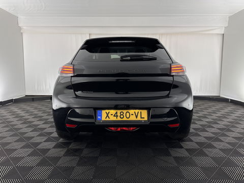 Peugeot e-208 EV Style 50 kWh [3-Fase-11kW] {SOH-96%} (INCL-BTW) Aut. *LEATHER-FABRIC | FULL-LED | HEATED-SPORTSEATS | KEYLESS | PRIVACYGLASS | DAB+ | NAVI-FULLMAP | ECC | PDC | CRUISE | CARBON-INLAY | DIGI-COCKPIT | 16''ALU*