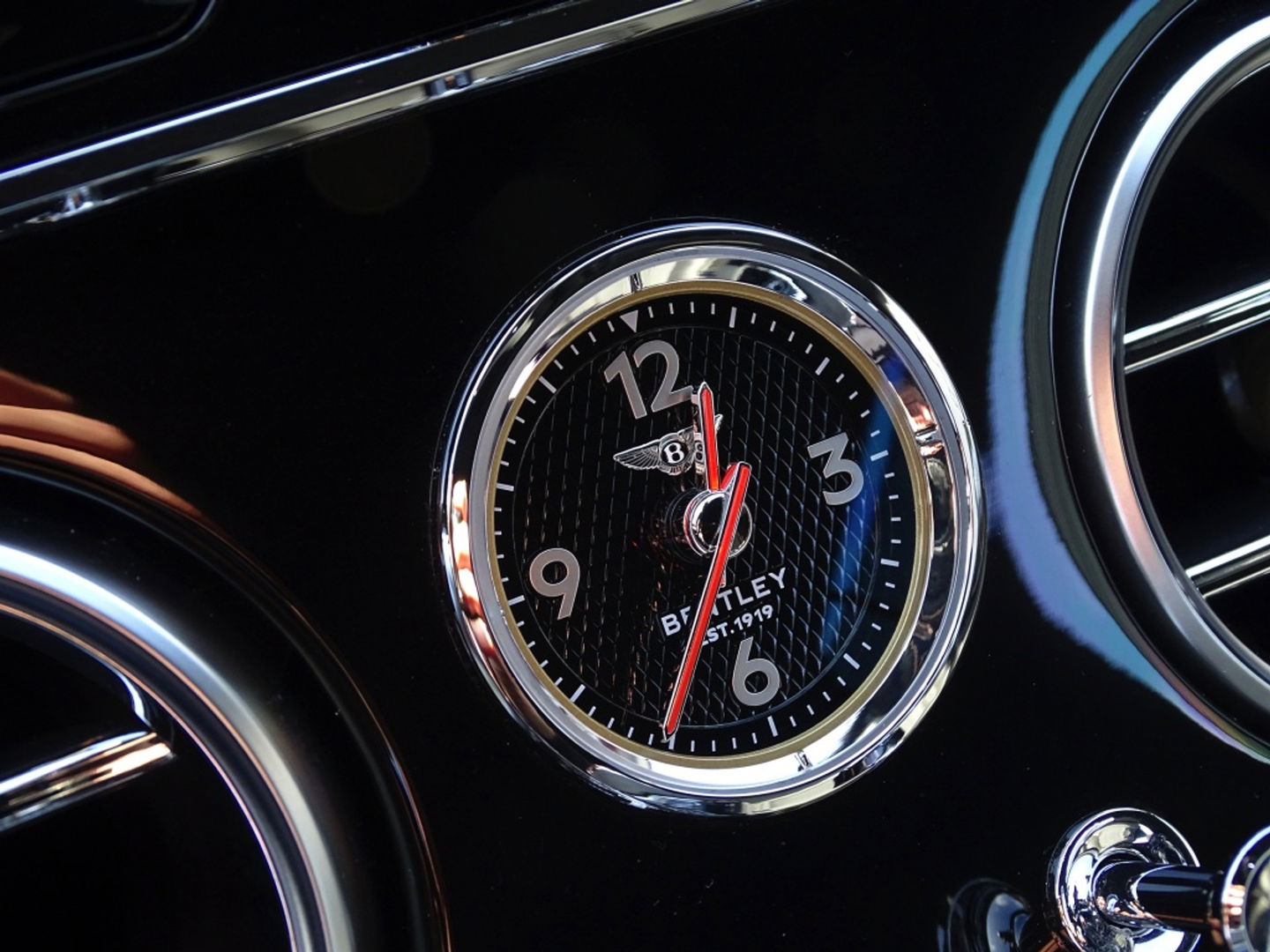 Bentley Continental GT 6.0 W12 TwinTurbo 636PK / ACC / B&O sound / 360° *NAP*