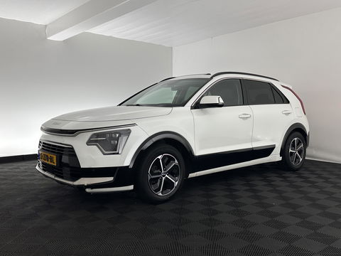 Kia Niro 1.6 GDi Hybrid Dynamic Plus Line (INCL-BTW) Aut. *PANO | HEAD-UP | LEATHER | DIGI-COCKPIT | NAVI-FULLMAP | DAB | ADAPTIVE-CRUISE | CAMERA | HEATED-COMFORTSEATS | KEYLESS | PRIVACYGLASS | SHIFTPADDLES | CARPLAY | TOWBAR | 16"