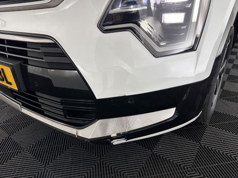 Kia Niro 1.6 GDi Hybrid Dynamic Plus Line (INCL-BTW) Aut. *PANO | HEAD-UP | LEATHER | DIGI-COCKPIT | NAVI-FULLMAP | DAB | ADAPTIVE-CRUISE | CAMERA | HEATED-COMFORTSEATS | KEYLESS | PRIVACYGLASS | SHIFTPADDLES | CARPLAY | TOWBAR | 16"