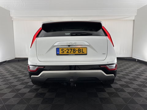 Kia Niro 1.6 GDi Hybrid Dynamic Plus Line (INCL-BTW) Aut. *PANO | HEAD-UP | LEATHER | DIGI-COCKPIT | NAVI-FULLMAP | DAB | ADAPTIVE-CRUISE | CAMERA | HEATED-COMFORTSEATS | KEYLESS | PRIVACYGLASS | SHIFTPADDLES | CARPLAY | TOWBAR | 16"