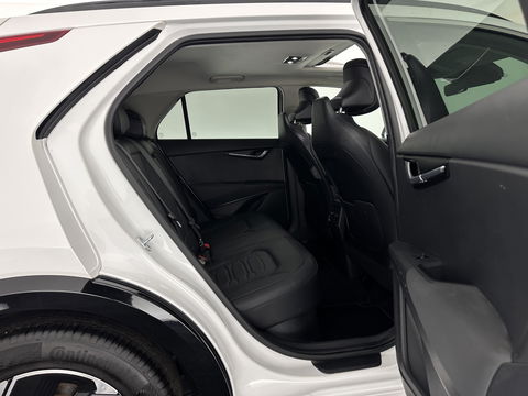 Kia Niro 1.6 GDi Hybrid Dynamic Plus Line (INCL-BTW) Aut. *PANO | HEAD-UP | LEATHER | DIGI-COCKPIT | NAVI-FULLMAP | DAB | ADAPTIVE-CRUISE | CAMERA | HEATED-COMFORTSEATS | KEYLESS | PRIVACYGLASS | SHIFTPADDLES | CARPLAY | TOWBAR | 16"