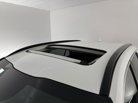 Kia Niro 1.6 GDi Hybrid Dynamic Plus Line (INCL-BTW) Aut. *PANO | HEAD-UP | LEATHER | DIGI-COCKPIT | NAVI-FULLMAP | DAB | ADAPTIVE-CRUISE | CAMERA | HEATED-COMFORTSEATS | KEYLESS | PRIVACYGLASS | SHIFTPADDLES | CARPLAY | TOWBAR | 16"