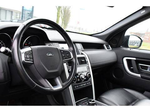 Land Rover Discovery Sport 2.0 TD4 HSE Camera, Cruise, Stoelverwarming, PANO, 180pk, LED, Leder, Automaat, multimedia, Uniek!