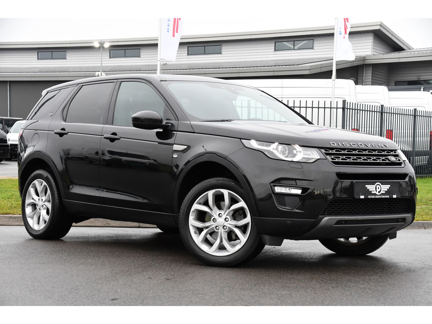 Land Rover Discovery Sport 2.0 TD4 HSE Camera, Cruise, Stoelverwarming, PANO, 180pk, LED, Leder, Automaat, multimedia, Uniek!
