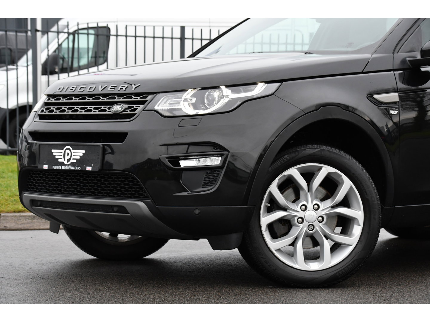 Land Rover Discovery Sport 2.0 TD4 HSE Camera, Cruise, Stoelverwarming, PANO, 180pk, LED, Leder, Automaat, multimedia, Uniek!