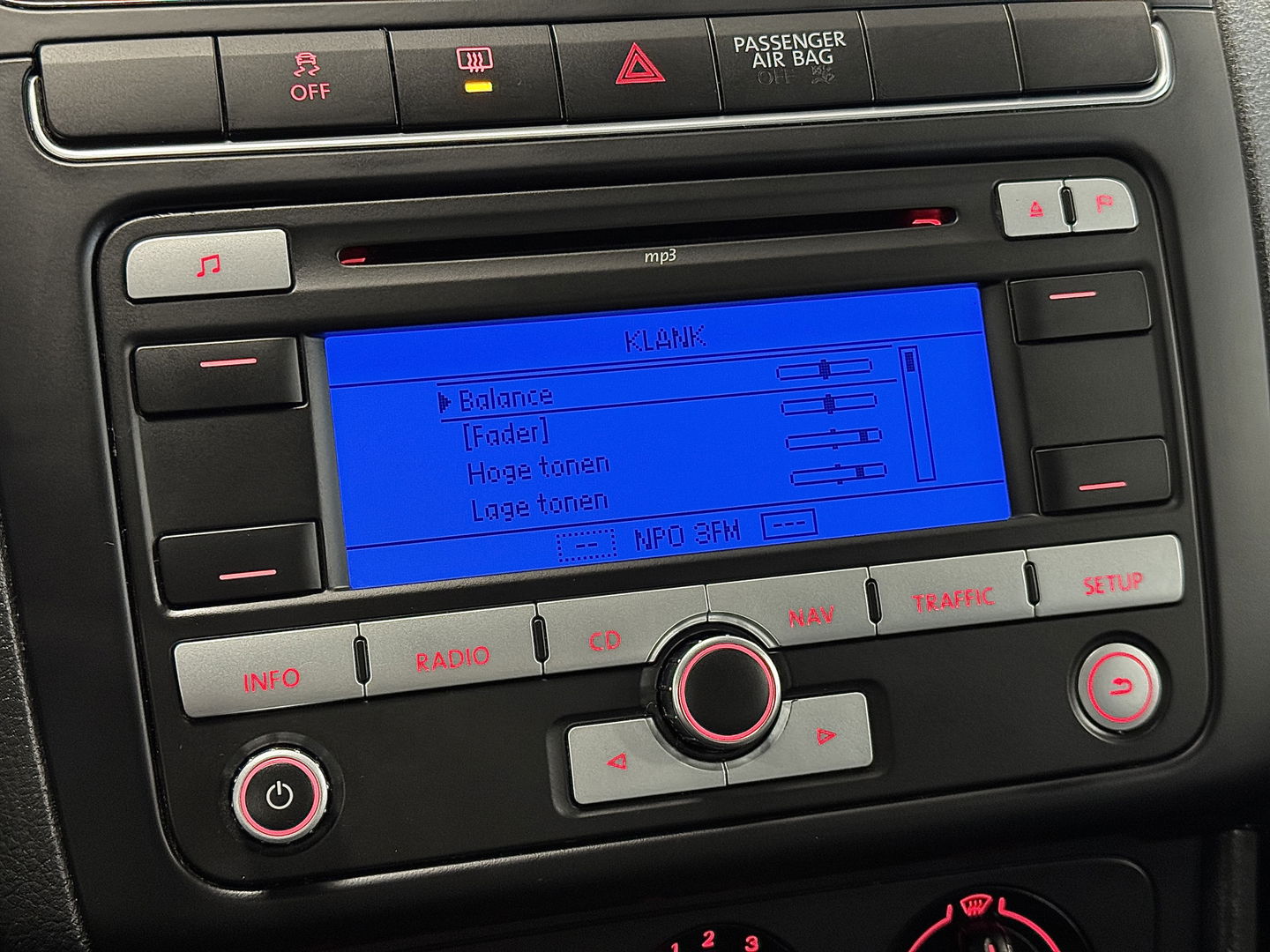 Volkswagen Polo 1.2 Easyline | 5 Deurs | Navigatie | Airconditioning | Isofix | Lichtmetalen Velgen | Radio | CD | Elektrische Ramen |  Centrale Deurvergrendeling |