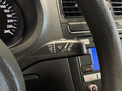 Volkswagen Polo 1.2 Easyline | 5 Deurs | Navigatie | Airconditioning | Isofix | Lichtmetalen Velgen | Radio | CD | Elektrische Ramen |  Centrale Deurvergrendeling |