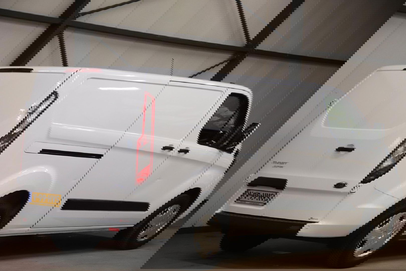 Ford Transit Custom 300L 2.0 TDCI L2H1 AUTOMAAT