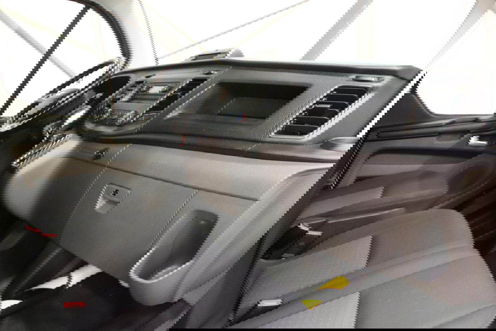 Ford Transit Custom 300L 2.0 TDCI L2H1 AUTOMAAT