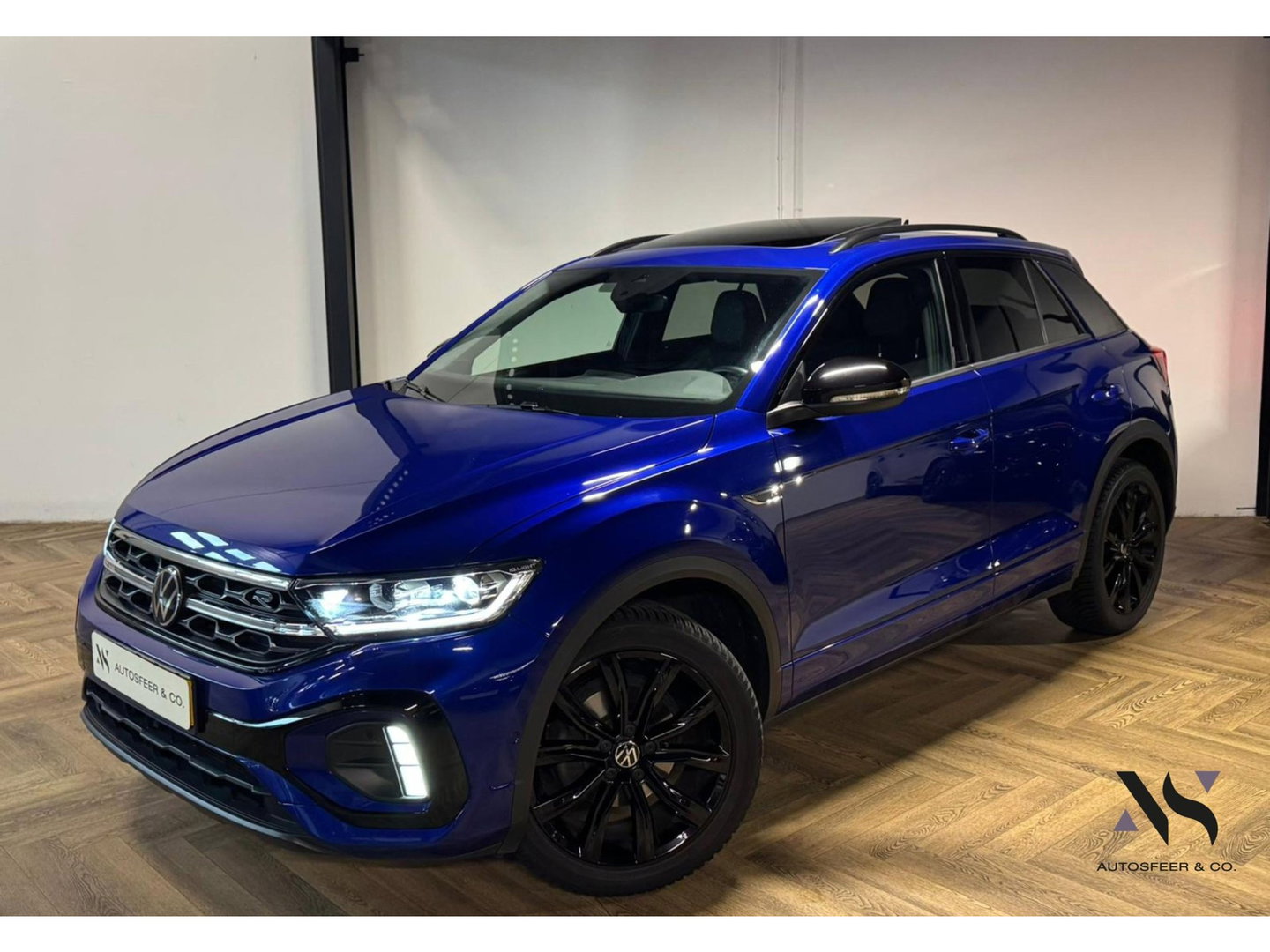 Volkswagen T-Roc 1.5 TSI R-Line PANO CAM BLINDSPOT