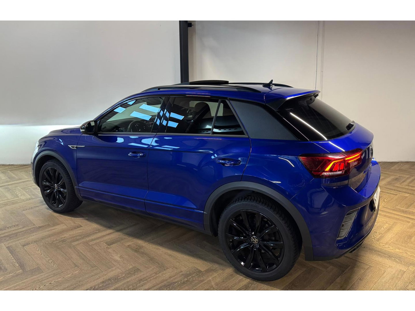 Volkswagen T-Roc 1.5 TSI R-Line PANO CAM BLINDSPOT