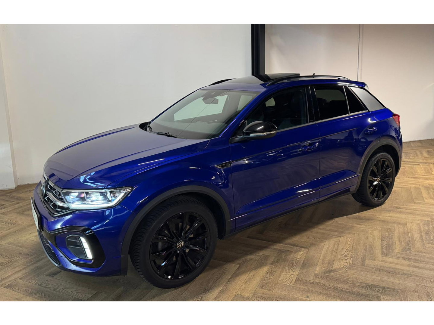 Volkswagen T-Roc 1.5 TSI R-Line PANO CAM BLINDSPOT