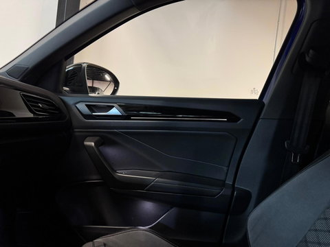 Volkswagen T-Roc 1.5 TSI R-Line PANO CAM BLINDSPOT