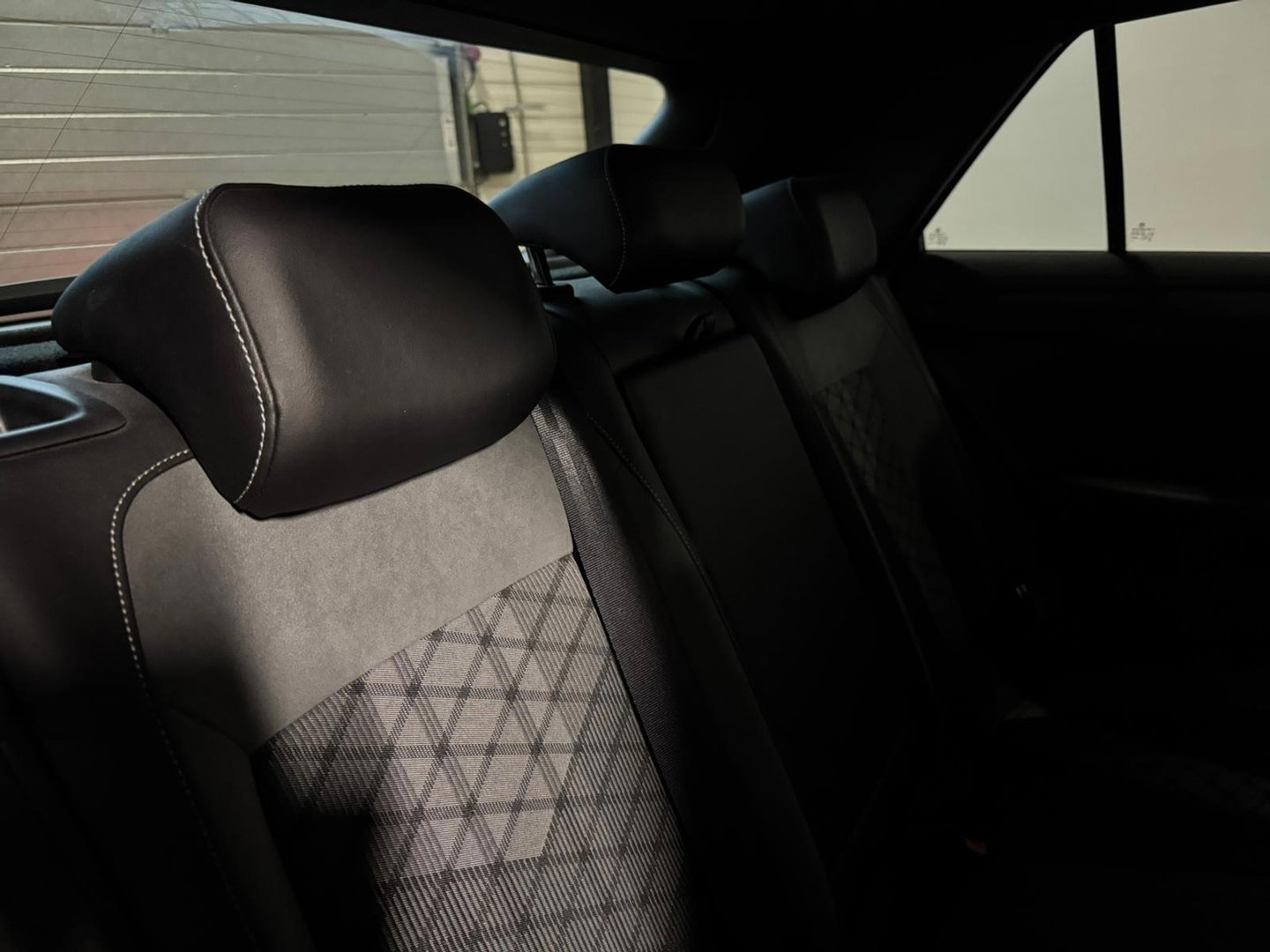 Volkswagen T-Roc 1.5 TSI R-Line PANO CAM BLINDSPOT