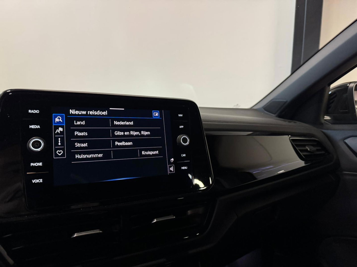 Volkswagen T-Roc 1.5 TSI R-Line PANO CAM BLINDSPOT