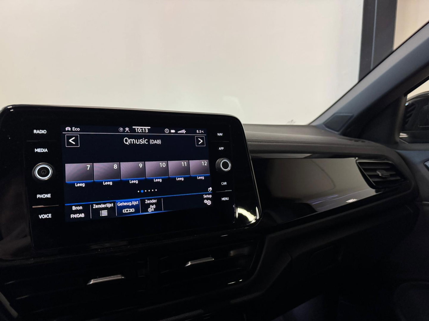 Volkswagen T-Roc 1.5 TSI R-Line PANO CAM BLINDSPOT