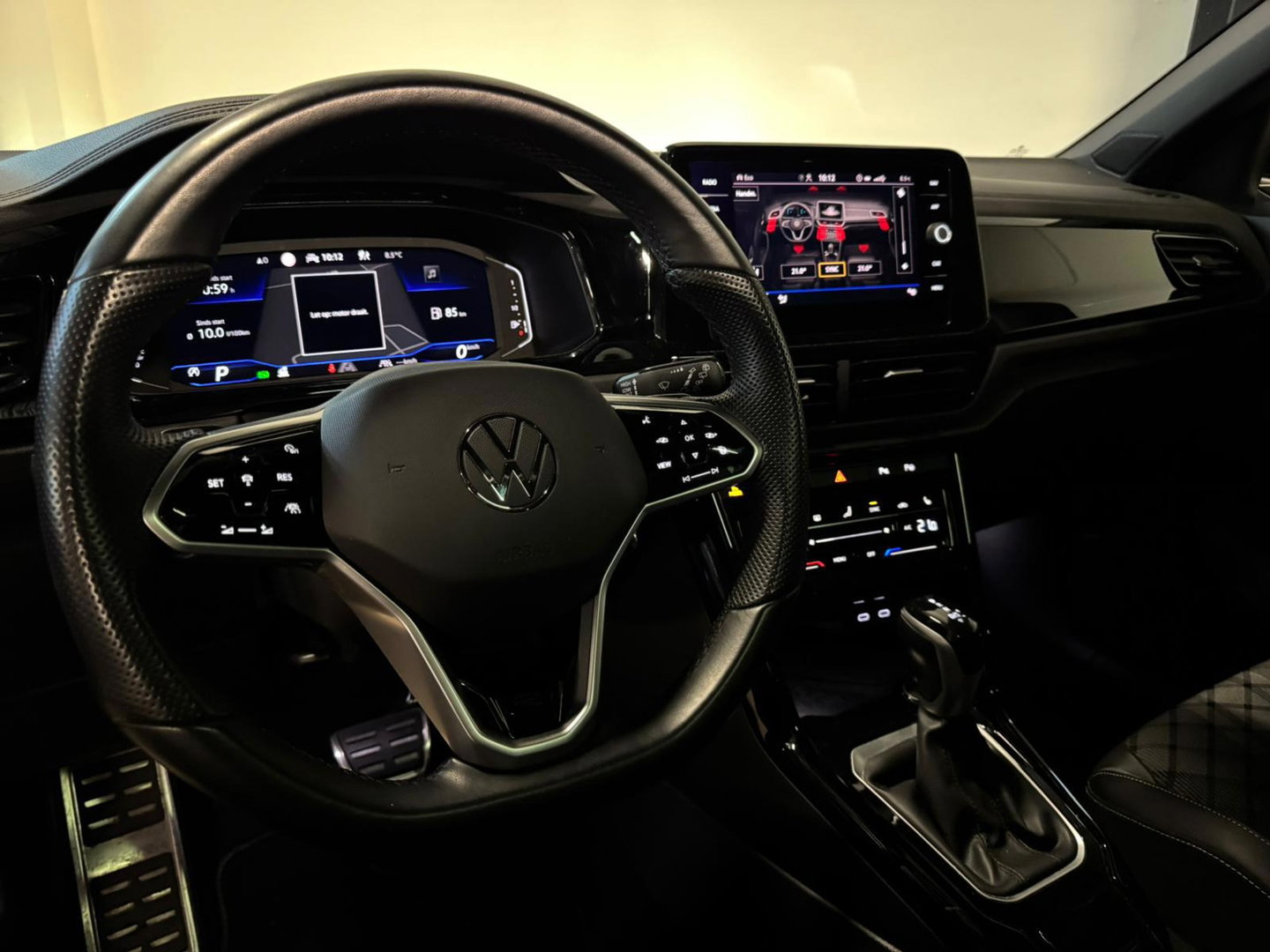 Volkswagen T-Roc 1.5 TSI R-Line PANO CAM BLINDSPOT