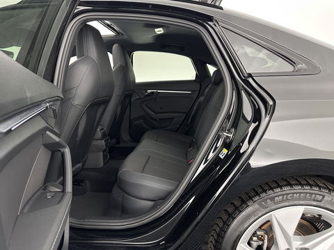 Audi A3 Limousine 35 TFSI S-Line Edition (INCL-BTW) Aut. *PANO | LEATHER-FABRIC | FULL-LED | AMBIENTLIGHT | SPORTSEATS | DIGI-COCKPIT | NAVI-FULLMAP | PRIVACYGLASS | SHIFTPADDLES | DAB+ | ADAPTIVE-CRUISE | 17"ALU*