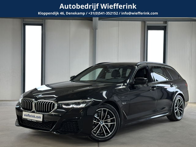 BMW 5 Serie - Touring 530e M Sport Edition | Elek. Trekhaak | H&K Sound | ACC | Park-Assist |