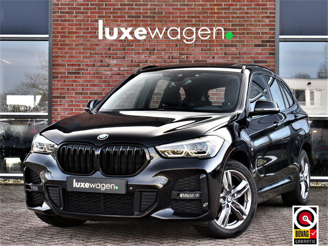 BMW X1 - xDrive25e M-Sport Pano El-zetels Camera Carplay El-klep Shadowline