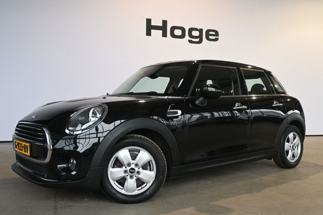 MINI Cooper - Mini 1.5 Airco Navigatie LED Cruise Control Direct Leverbaar! Rijklaarprijs Inruil Mogelijk!