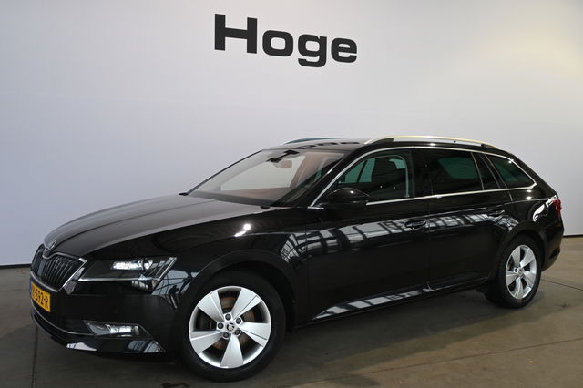 Škoda Superb - Combi 1.4 TSI Ambition Business Clima Navigatie Trekhaak Goed Onderhouden! Inruil Mogelijk!