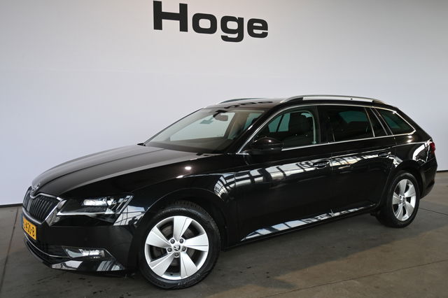 Škoda Superb - Combi 1.4 TSI ACT Ambition Business Automaat Navigatie Stoelverwarming LED Inruil Mogelijk!