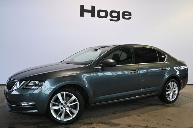 Škoda Octavia - 1.0 TSI Greentech Style Business Automaat Navigatie Carplay Stoelverwarming Inruil Mogelijk!