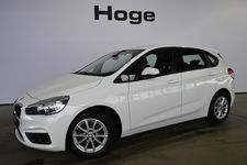 BMW 2 Serie - Active Tourer 218i Airco Trekhaak LED Lichtmetaal Rijklaarprijs Inruil Mogelijk!