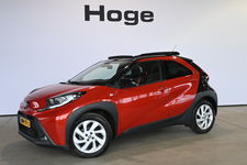 Toyota Aygo - X 1.0 VVT-i MT Play Clima Carplay Panoramadak Camera LED Rijklaarprijs Inruil Mogelijk!