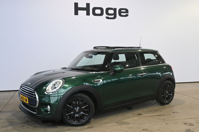 MINI Cooper - Mini 1.5 Pepper Serious Business Automaat Navigatie Panoramadak Goed Onderhouden! Inruil Mogelijk!