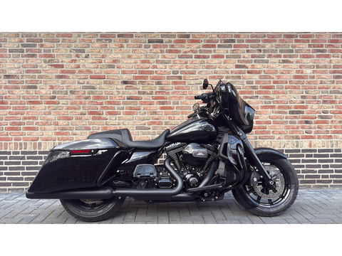 Harley Davidson 103 Street Glide Electra Streetglide Blackout CVO