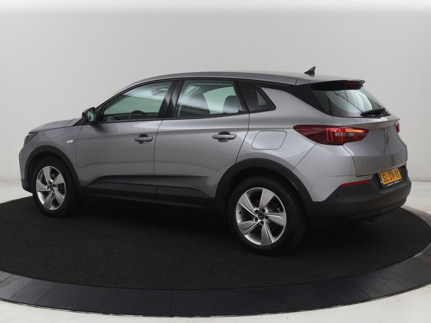 Opel Grandland X 1.6 Turbo Hybrid Elegance | SOH 96% | Leder | Adaptive cruise | Trekhaak | Stuurverwarming | Carplay | Navigatie | Full LED | Camera | Climate control | PHEV | Plug In