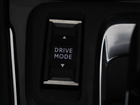 Opel Grandland X 1.6 Turbo Hybrid Elegance | SOH 96% | Leder | Adaptive cruise | Trekhaak | Stuurverwarming | Carplay | Navigatie | Full LED | Camera | Climate control | PHEV | Plug In