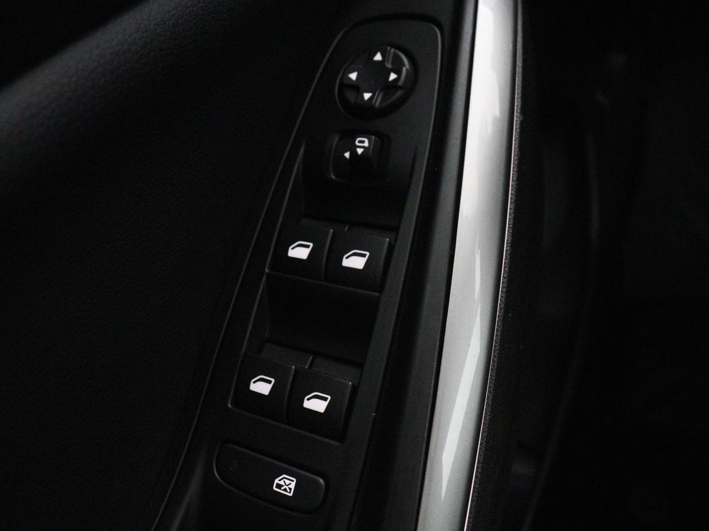 Opel Grandland X 1.6 Turbo Hybrid Elegance | SOH 96% | Leder | Adaptive cruise | Trekhaak | Stuurverwarming | Carplay | Navigatie | Full LED | Camera | Climate control | PHEV | Plug In